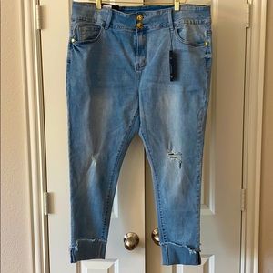 Women’s Crop Jeans